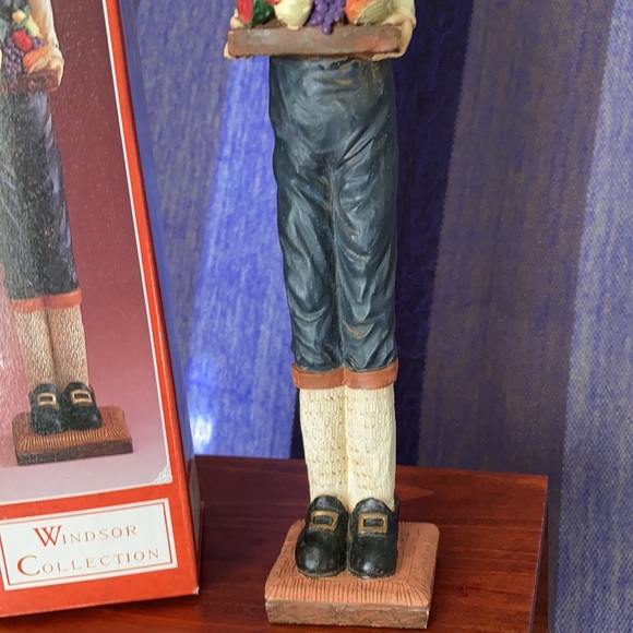 Vintage Pilgrim Collectible Windsor Collection TG figurine - Picture 4 of 6